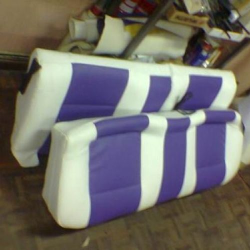 R19 blanco y morado